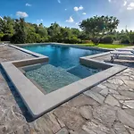 Sardinia Re - Gialla Villa *