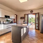 Sardinia Re - Gialla Villa
