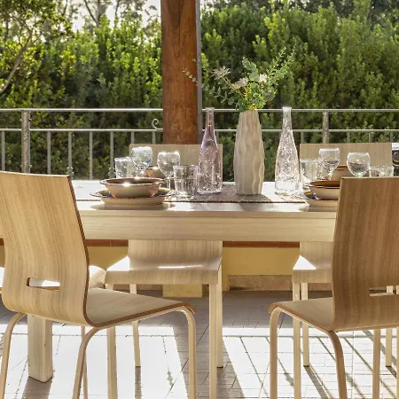 Sardinia Re - Gialla Villa Olmedo