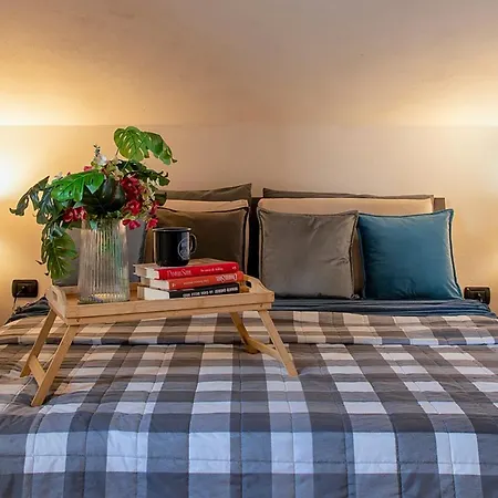 Sardinia Re - Gialla Willa Olmedo