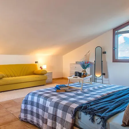 Sardinia Re - Gialla Villa