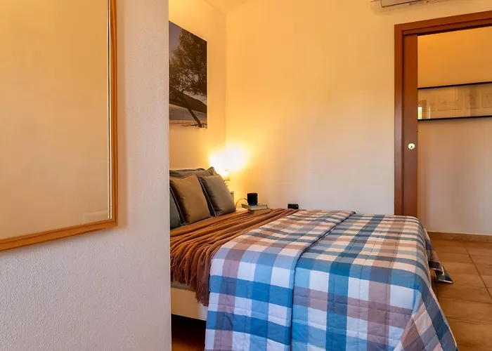 Villa Sardinia Re - Gialla Olmedo