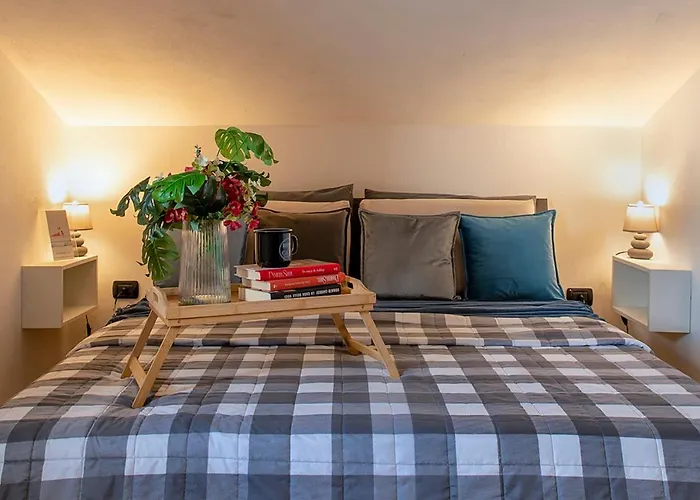 Sardinia Re - Gialla Villa Olmedo