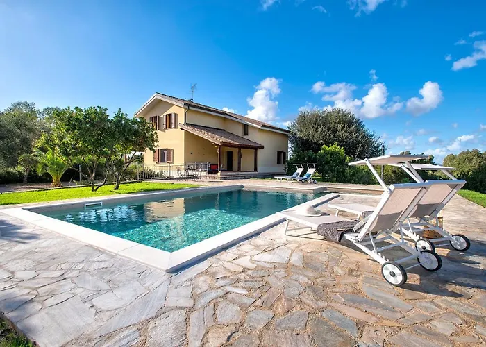 Sardinia Re - Gialla Villa