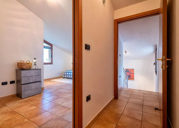 Sardinia Re - Gialla Villa